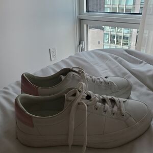 Sz 41 Givenchy leather sneakers